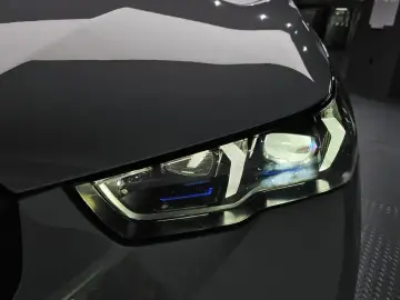2025 BMW i5 с пробегом 18 106 км