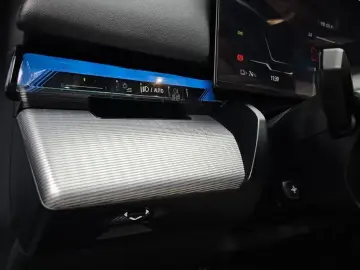 2025 BMW i5 с пробегом 18 106 км