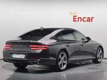 2023 Genesis G80 с пробегом 20 504 км