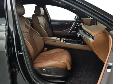 2023 Genesis G80 с пробегом 20 504 км