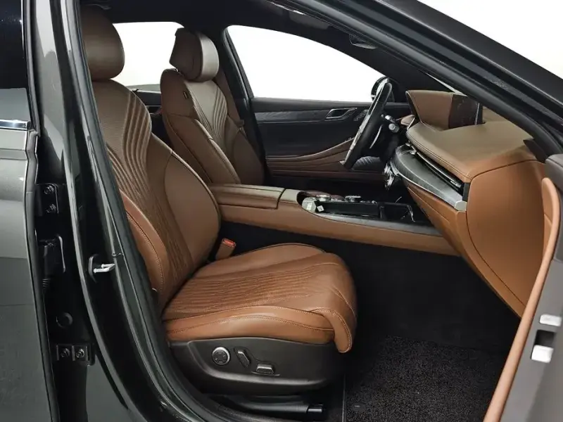 2023 Genesis G80 с пробегом 20 504 км