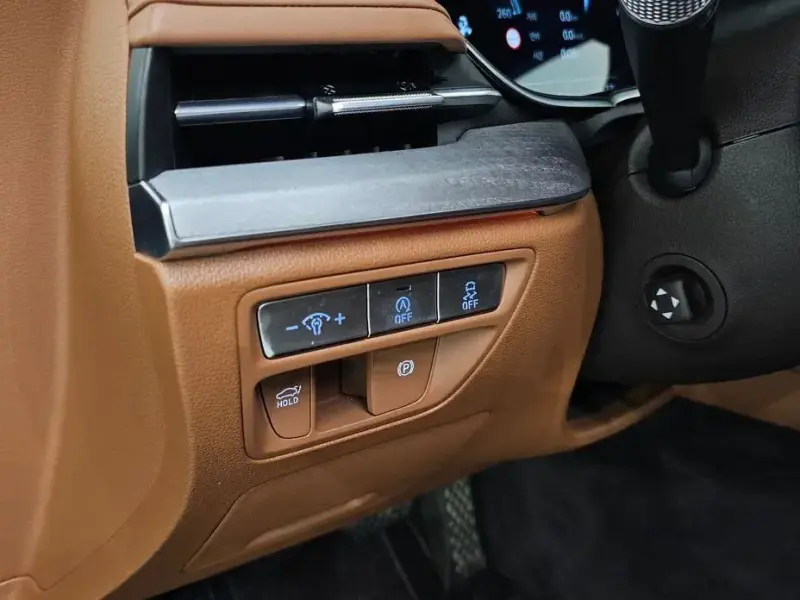 2023 Genesis G80 с пробегом 20 504 км