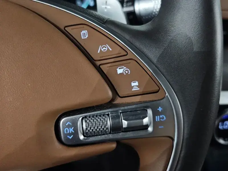 2023 Genesis G80 с пробегом 20 504 км