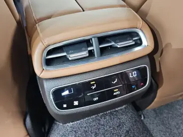 2023 Genesis G80 с пробегом 20 504 км