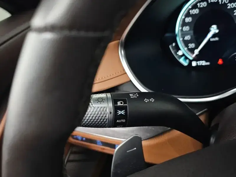 2023 Genesis G80 с пробегом 20 504 км
