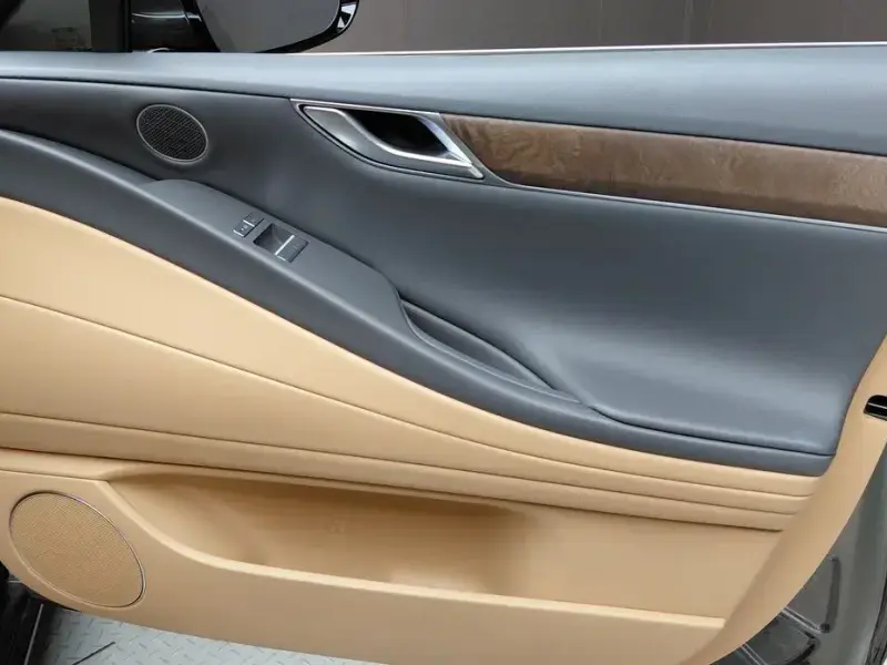 2023 Genesis G80 с пробегом 190 км