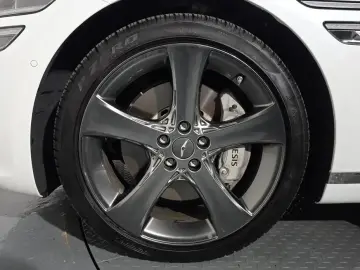 2023 Genesis G80 с пробегом 17 402 км