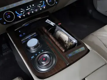 2023 Genesis G80 с пробегом 17 402 км