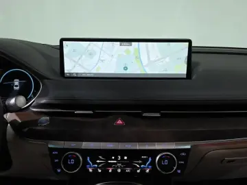 2023 Genesis G80 с пробегом 17 402 км