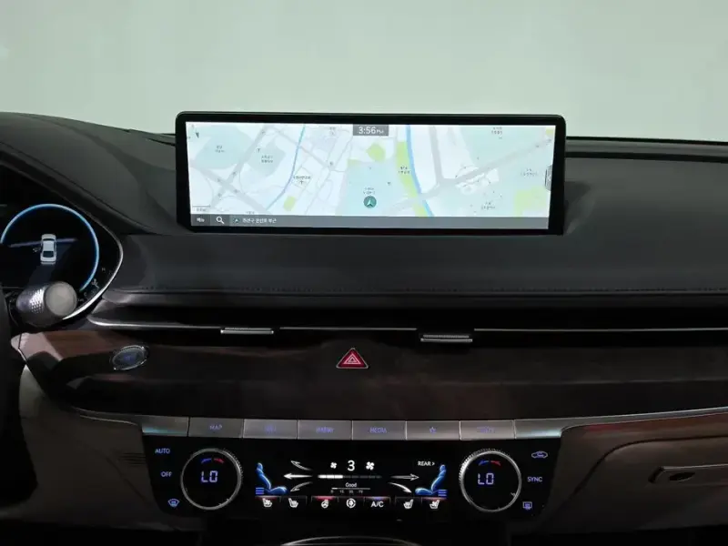 2023 Genesis G80 с пробегом 17 402 км