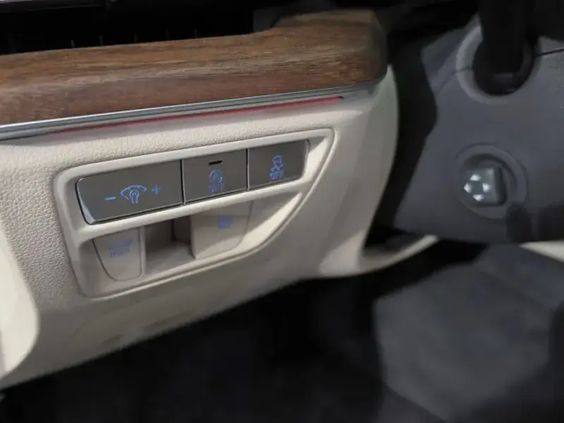 2023 Genesis G80 с пробегом 17 402 км