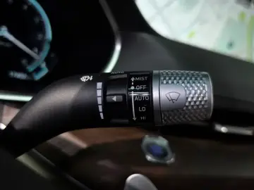 2023 Genesis G80 с пробегом 17 402 км