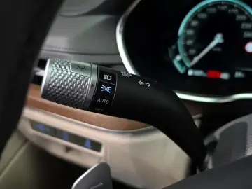 2023 Genesis G80 с пробегом 17 402 км