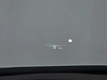 2023 Genesis G80 с пробегом 17 402 км