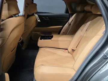 2023 Genesis G80 с пробегом 91 285 км