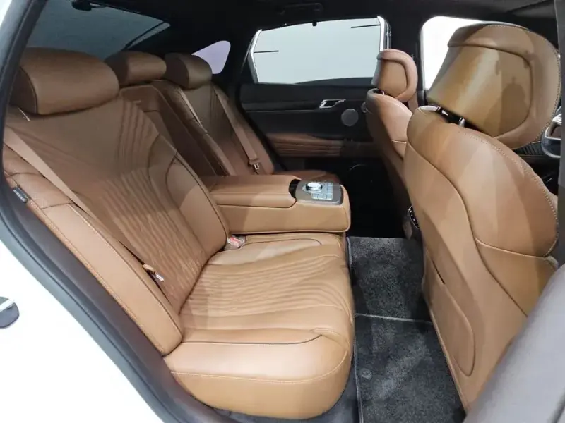 2023 Genesis G80 с пробегом 63 791 км