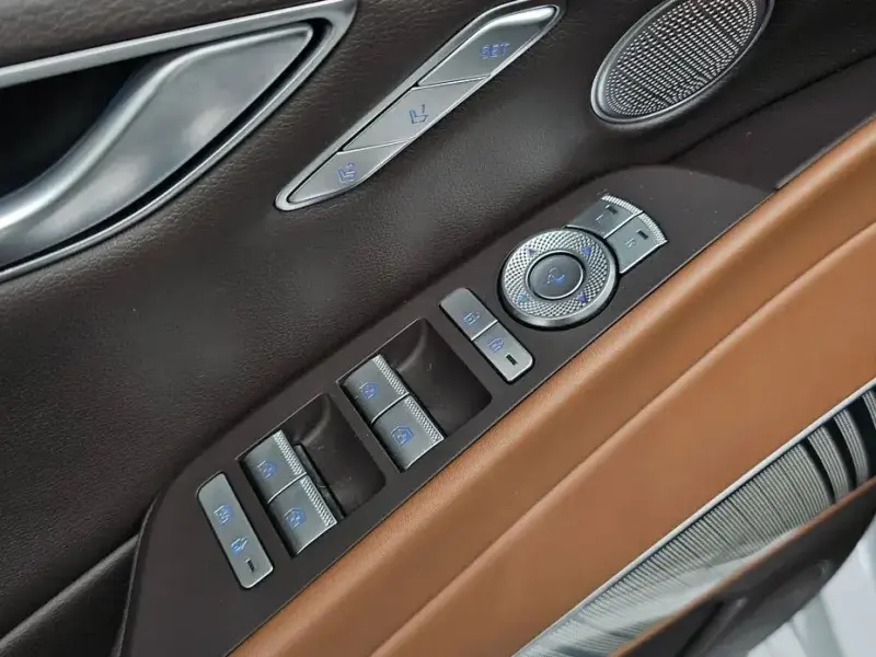 2023 Genesis G80 с пробегом 63 791 км