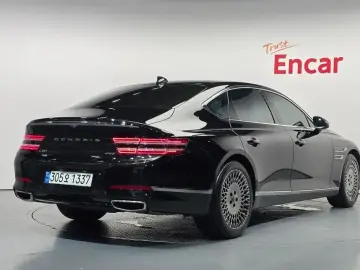 2023 Genesis G80 с пробегом 67 974 км