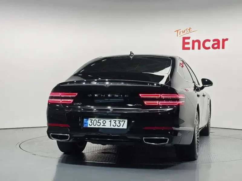 2023 Genesis G80 с пробегом 67 974 км