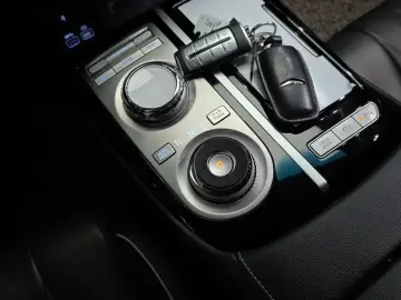 2023 Genesis G80 с пробегом 67 974 км