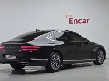 2023 Genesis G80 с пробегом 47 493 км