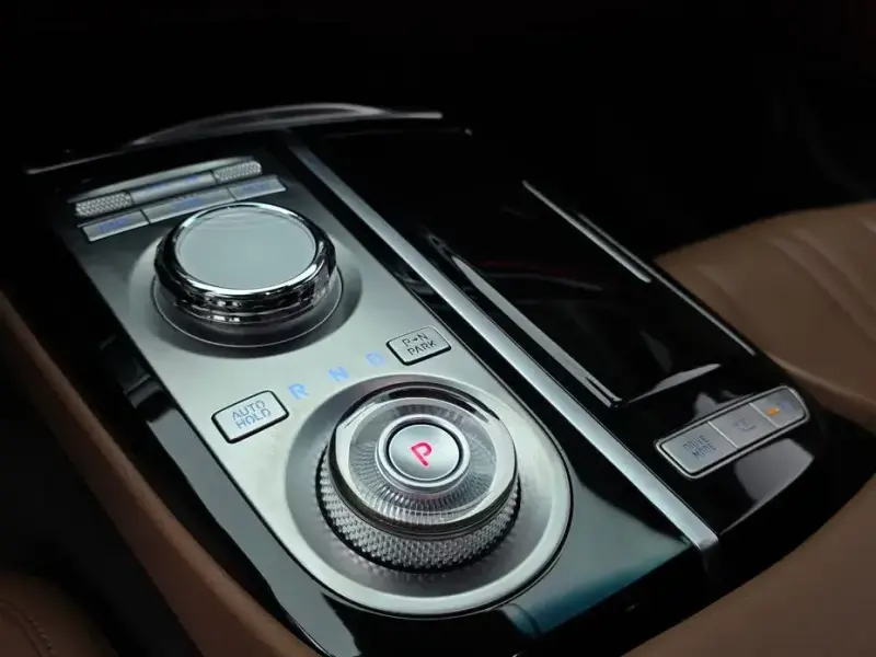 2023 Genesis G80 с пробегом 47 493 км