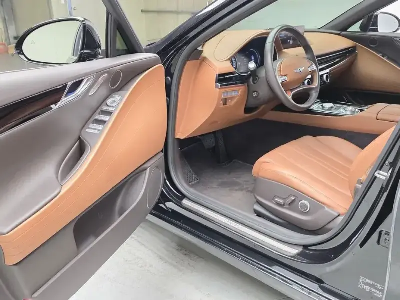 2023 Genesis G80 с пробегом 47 493 км