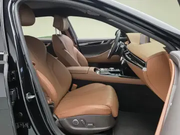 2023 Genesis G80 с пробегом 47 493 км