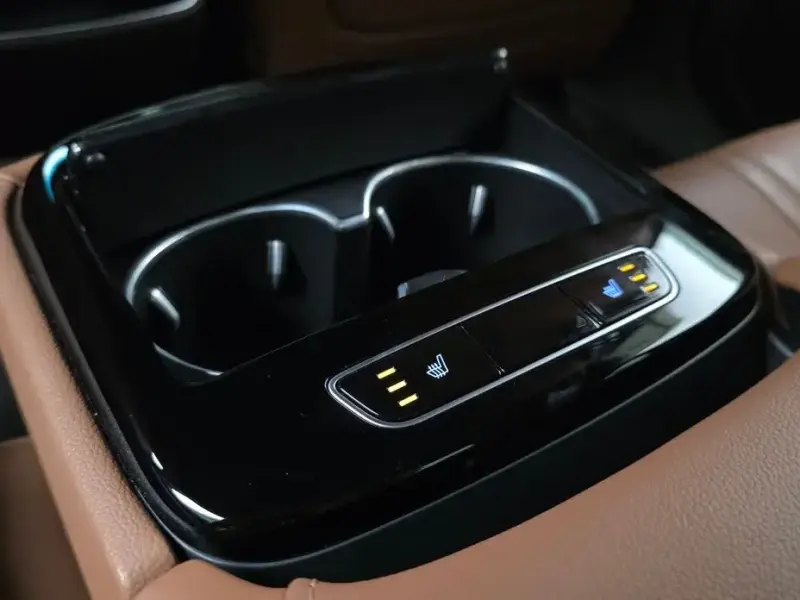 2023 Genesis G80 с пробегом 47 493 км