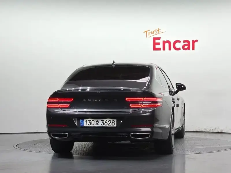 2023 Genesis G80 с пробегом 36 124 км