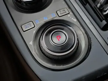 2023 Genesis G80 с пробегом 36 124 км