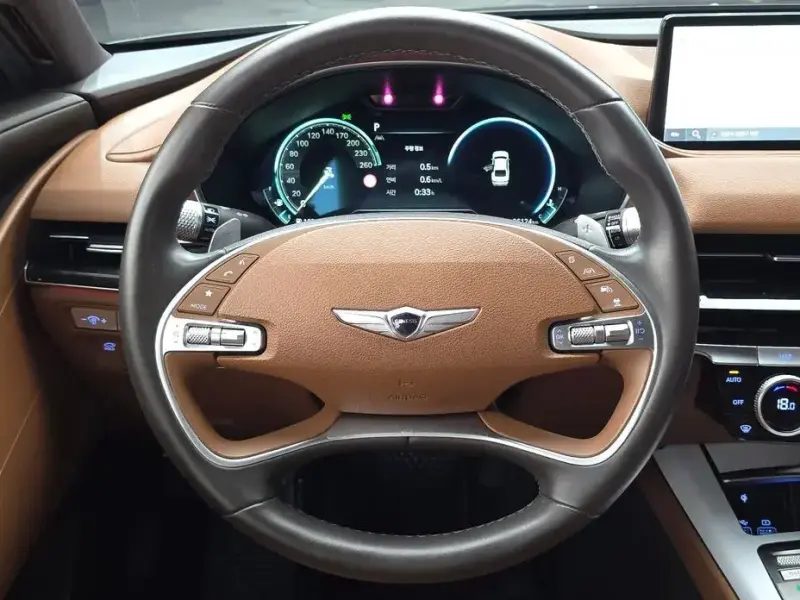 2023 Genesis G80 с пробегом 36 124 км