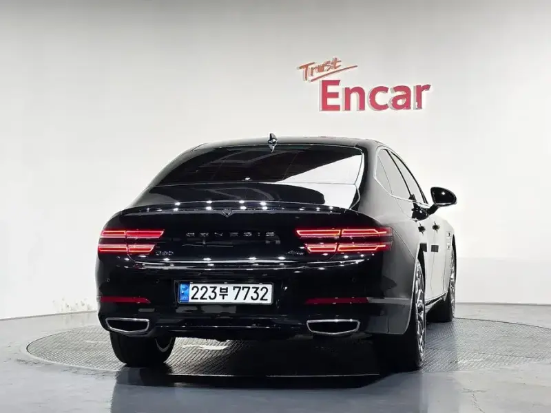 2023 Genesis G80 с пробегом 60 012 км