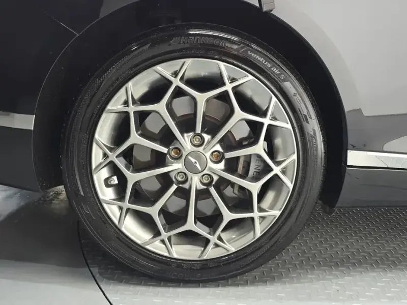 2023 Genesis G80 с пробегом 60 012 км