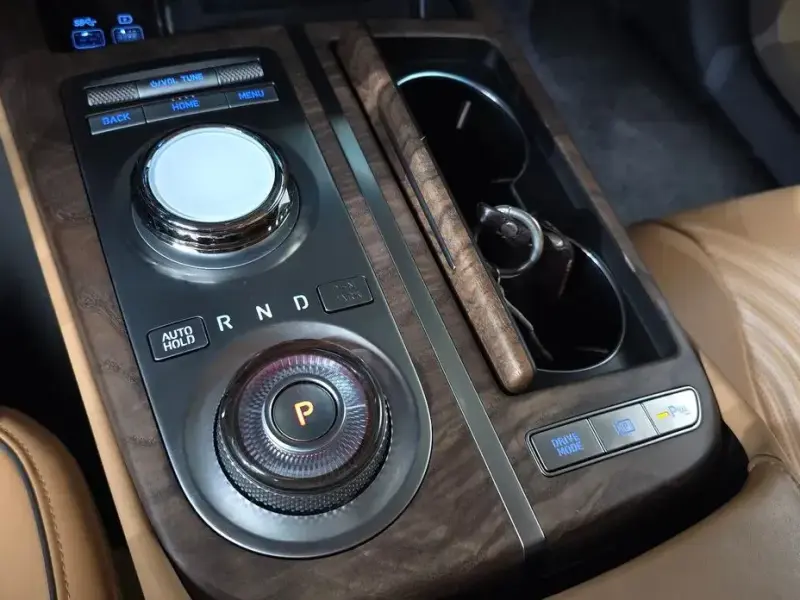 2023 Genesis G80 с пробегом 60 012 км