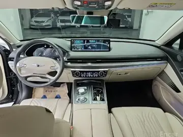 2023 Genesis G80 с пробегом 36 600 км