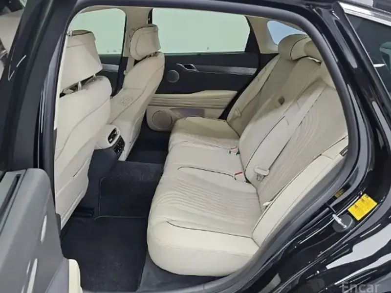 2023 Genesis G80 с пробегом 36 600 км