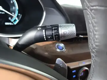 2023 Genesis G80 с пробегом 60 012 км