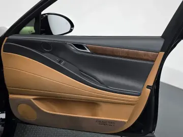 2023 Genesis G80 с пробегом 60 012 км