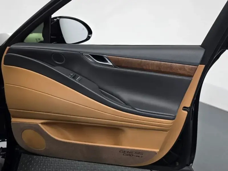 2023 Genesis G80 с пробегом 60 012 км