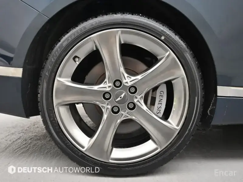 2023 Genesis G80 с пробегом 68 368 км