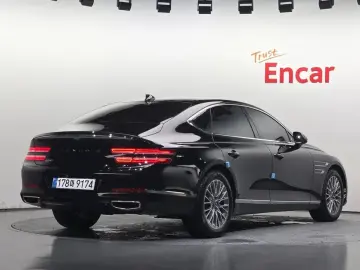 2023 Genesis G80 с пробегом 68 481 км