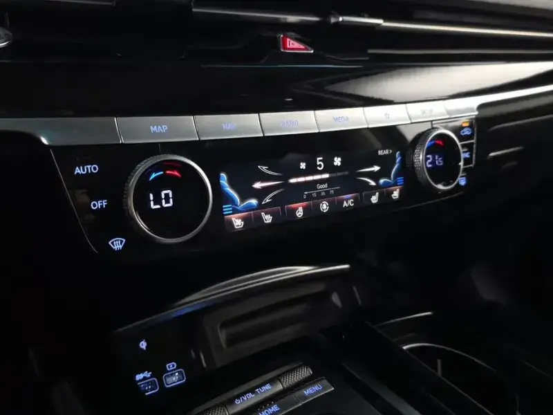 2023 Genesis G80 с пробегом 68 481 км