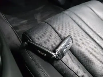 2023 Genesis G80 с пробегом 68 481 км