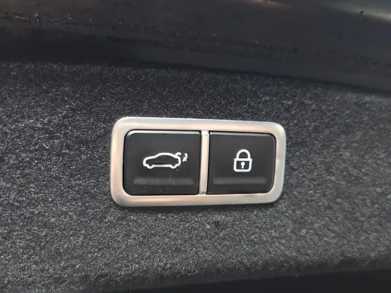 2023 Genesis G80 с пробегом 68 481 км