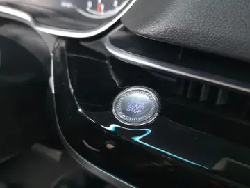 2023 Genesis G80 с пробегом 68 481 км
