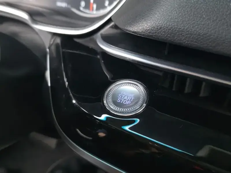 2023 Genesis G80 с пробегом 68 481 км