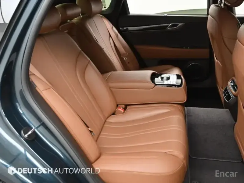 2023 Genesis G80 с пробегом 41 415 км