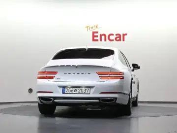 2023 Genesis G80 с пробегом 45 420 км