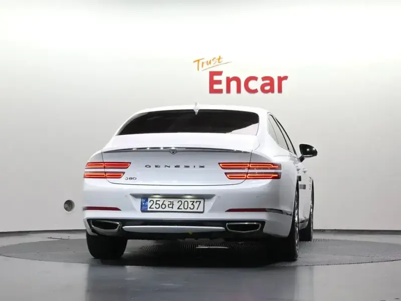 2023 Genesis G80 с пробегом 45 420 км